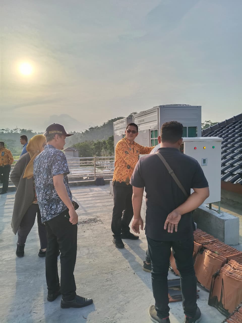 WhatsApp Image 2025-10-03 at 17.04.48_993ea48c.jpg